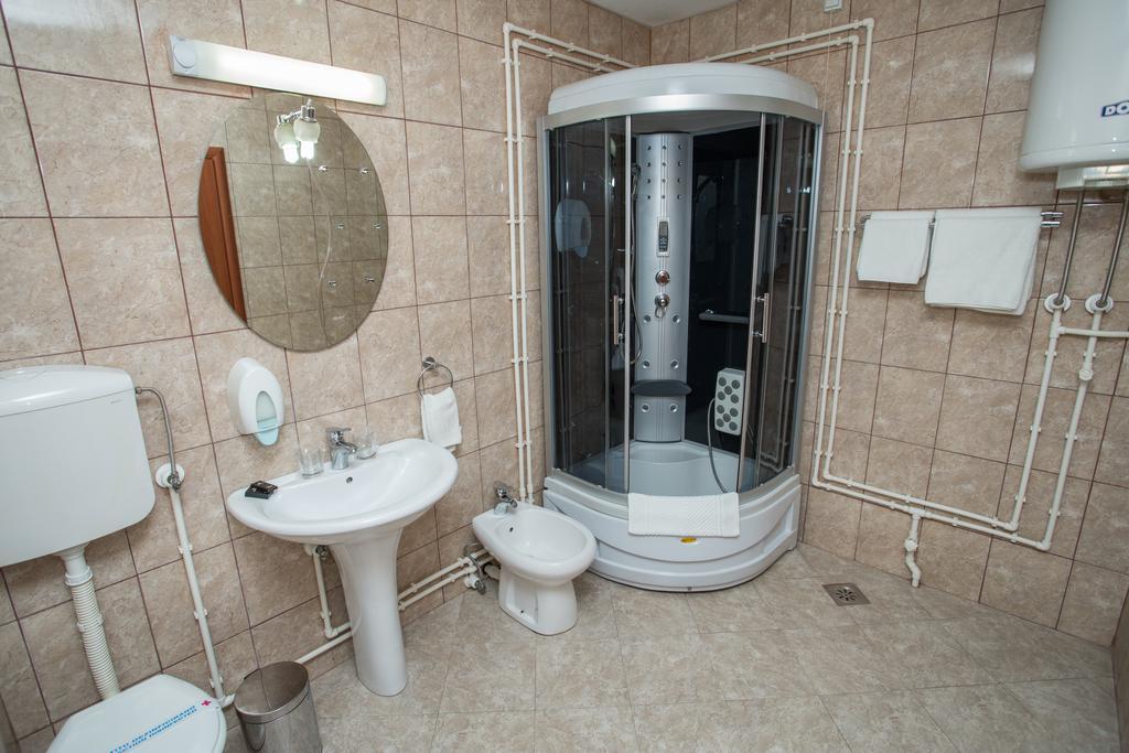 Sin-Kom Hotel Garni Pirot Kültér fotó