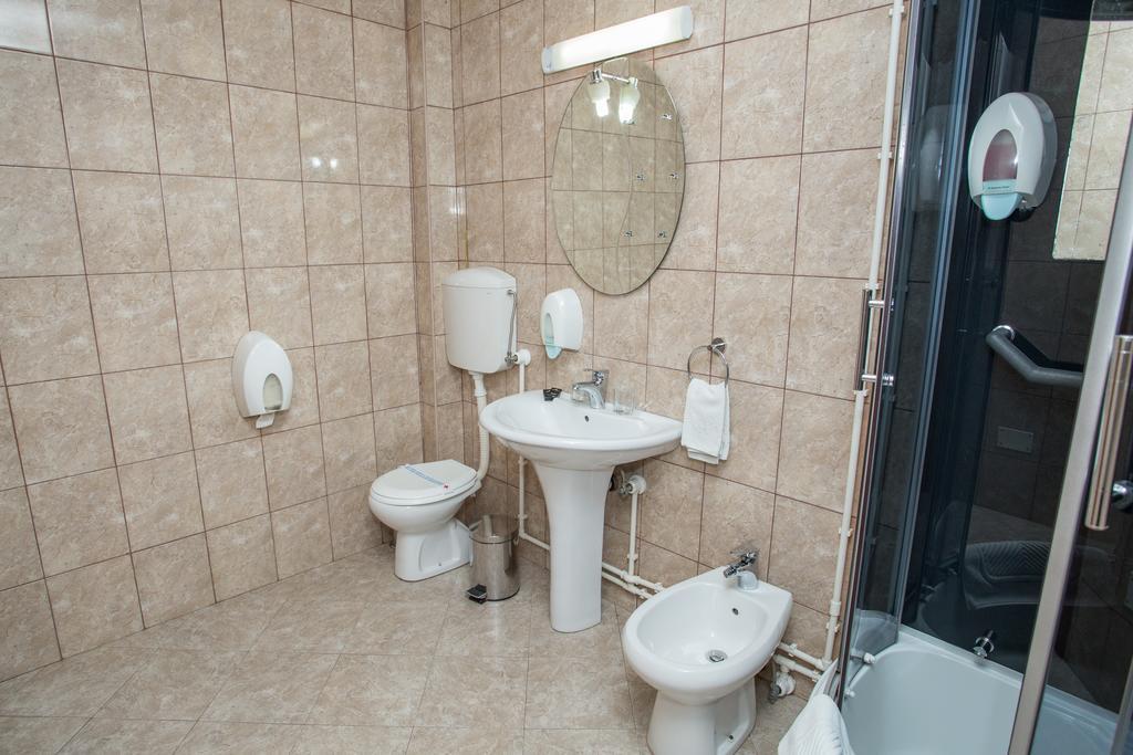 Sin-Kom Hotel Garni Pirot Kültér fotó